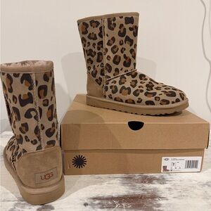 UGG Women's Leopard Print Boots size 7 like new